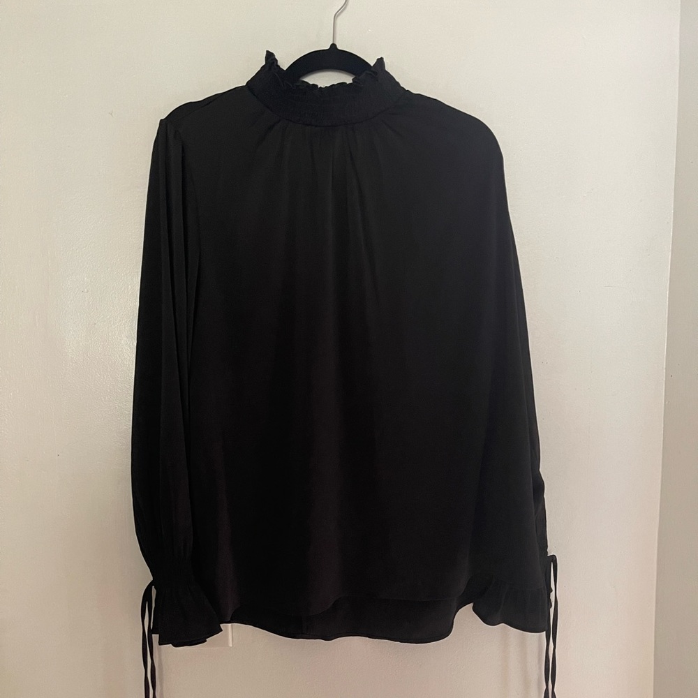 H&M ruffle blouse